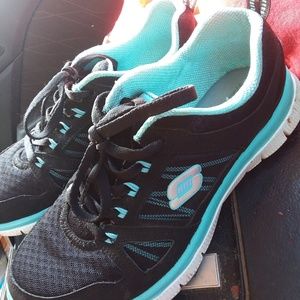 Sketchers Womans Shoes